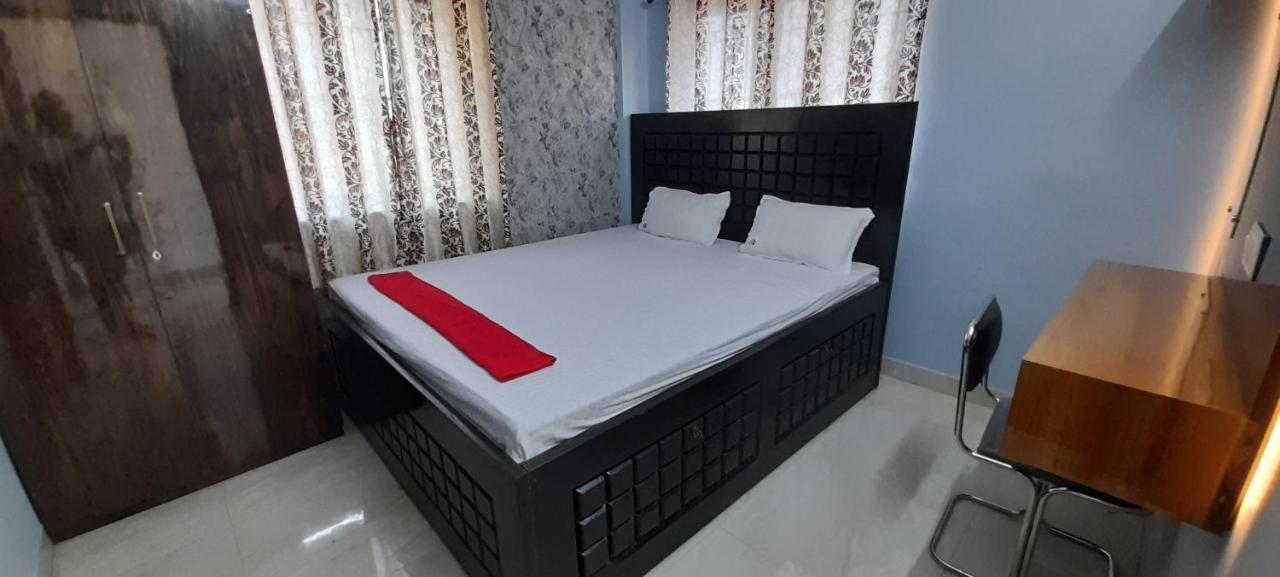 Garden Guest House Near Rene Tower Ruby General Hospital كولكاتا المظهر الخارجي الصورة