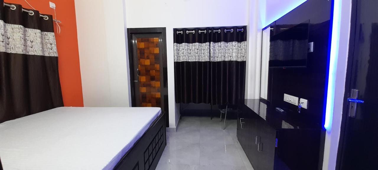 Garden Guest House Near Rene Tower Ruby General Hospital كولكاتا المظهر الخارجي الصورة