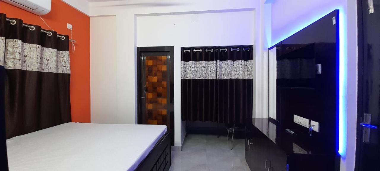 Garden Guest House Near Rene Tower Ruby General Hospital كولكاتا المظهر الخارجي الصورة