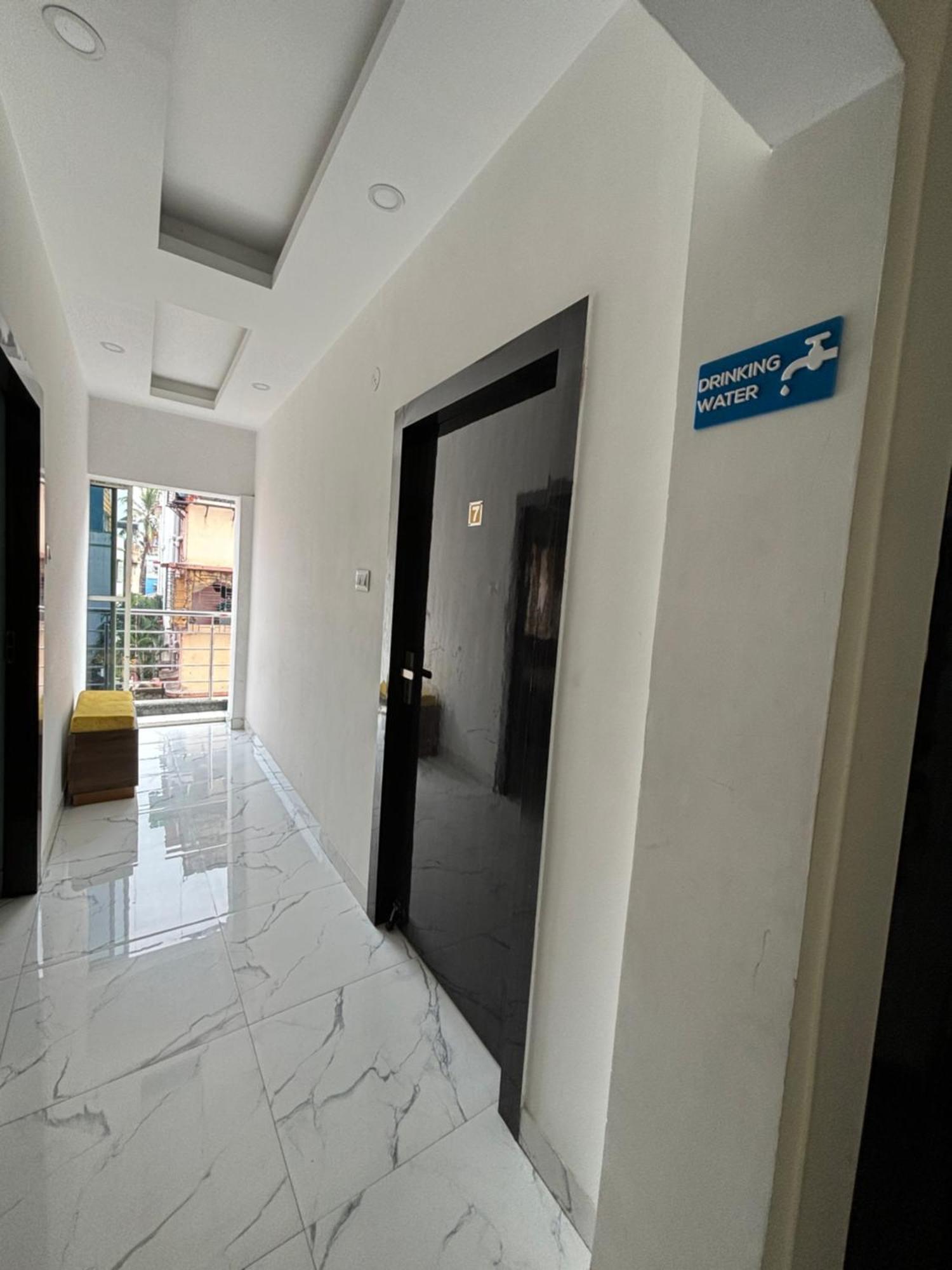Garden Guest House Near Rene Tower Ruby General Hospital كولكاتا المظهر الخارجي الصورة