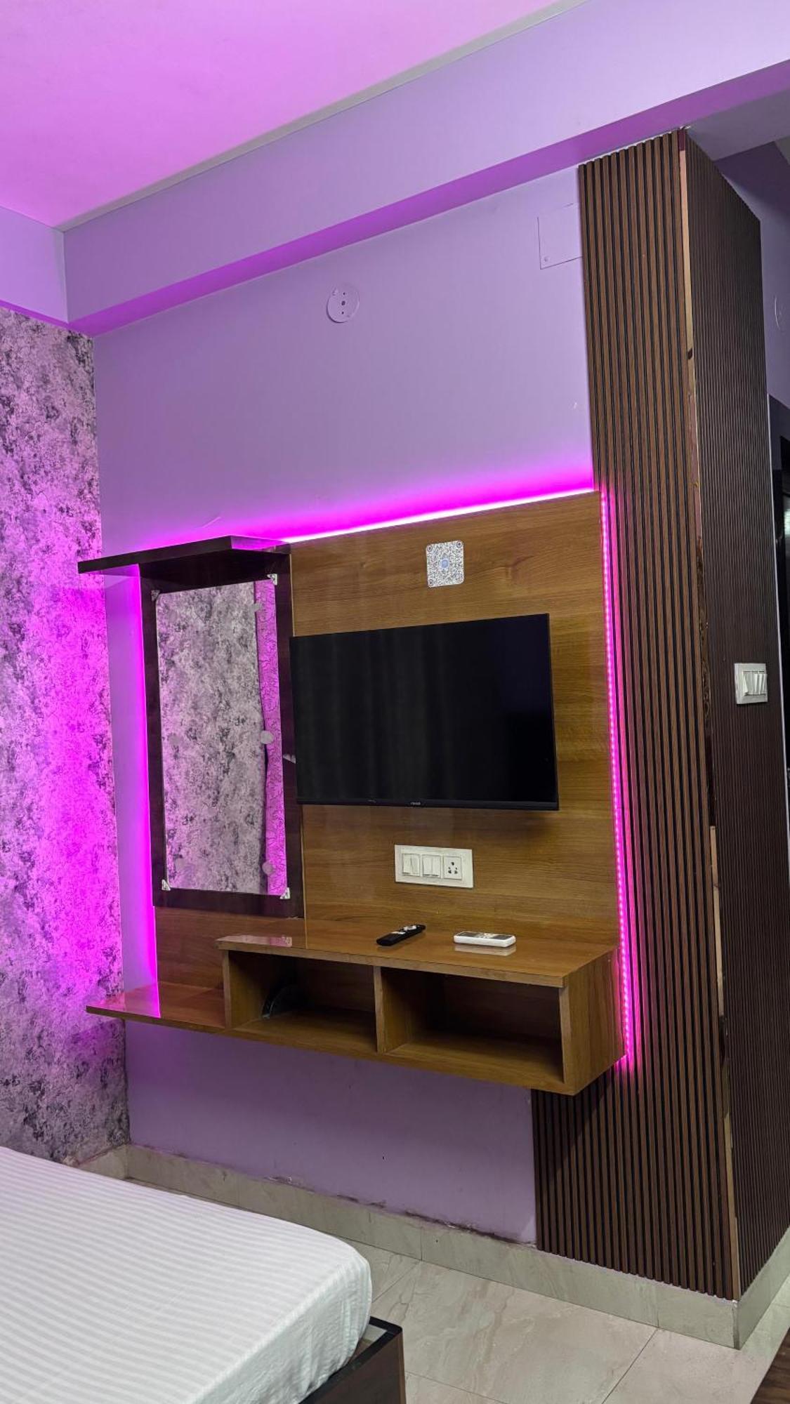 Garden Guest House Near Rene Tower Ruby General Hospital كولكاتا المظهر الخارجي الصورة